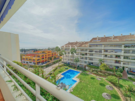 Penthouse in Costa Nagüeles for sale