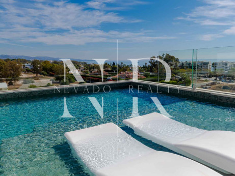 Penthouse in Golden Mile with sea views for sale