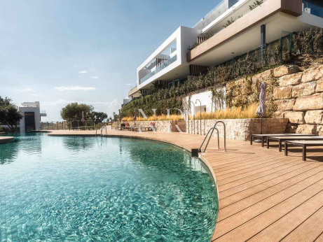Apartamento en planta baja en Artola con vistas panorámicas al mar en venta