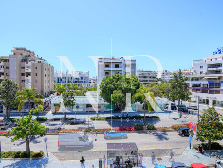 Appartement dans l'Avenida Ricardo Soriano à quelques minutes du Paseo Marítimo à vendre