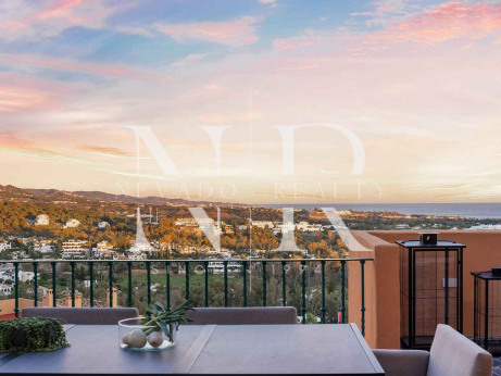 Ático en Urbanización Les Belvederes con vistas panorámicas en venta
