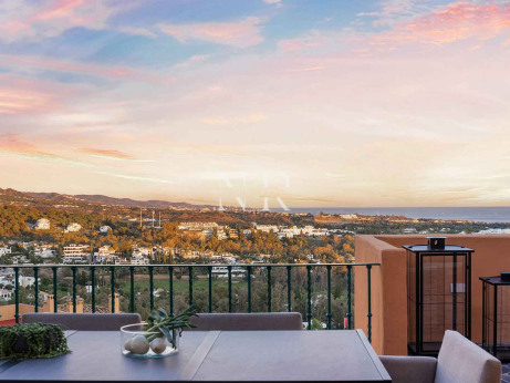 Ático en Urbanización Les Belvederes con vistas panorámicas en venta