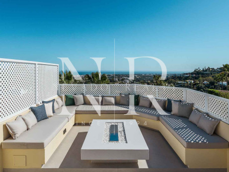 Maison de ville entièrement rénovée à La Quinta Hills à vendre