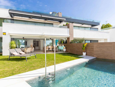 Pareada en Urbanización Artola Homes con piscina privada en venta
