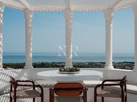 Penthouse in the Jardines Colgantes residential complex with panoramic sea views for sale
