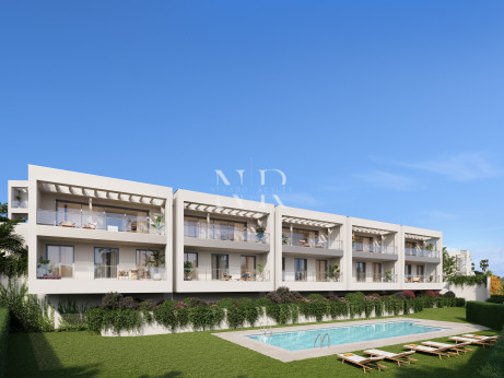 Adosada en Las Chapas de nueva construcción en venta