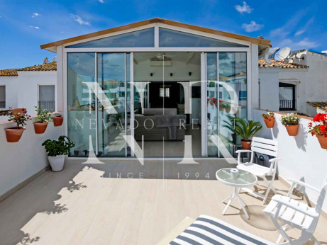 Penthouse à vendre dans l'urbanisation Jardines de Banús