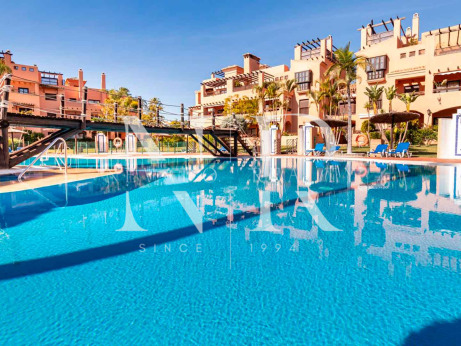 Apartamento junto a la playa en Hacienda del Sol, Estepona, en venta