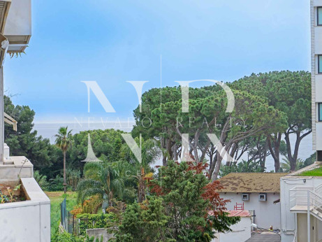 Beachfront Apartment for Sale in Jardin del Mediterraneo