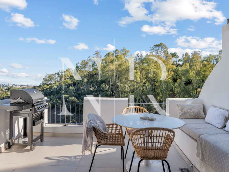 Appartement entièrement rénové à vendre dans le lotissement Las Terrazas