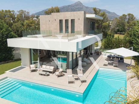 Villa neuve à vendre dans le quartier résidentiel de La Cerquilla