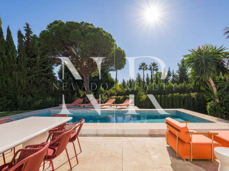 Villa à vendre à Las Brisas, Nueva Andalucía, à proximité du golf