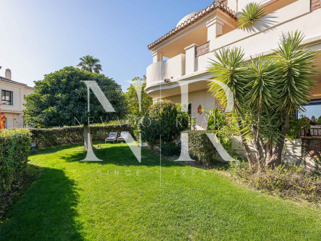 Appartement à Capanes del Golf avec grande terrasse à vendre