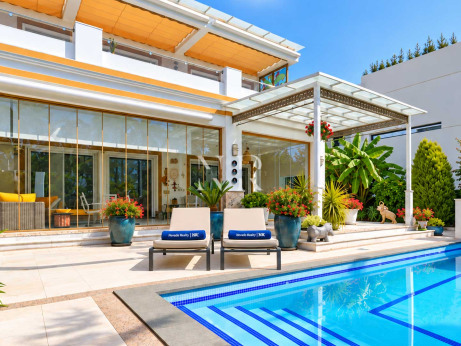 Beach side villa in the Casablanca residential complex for sale