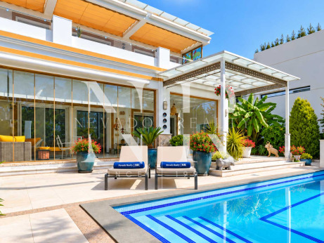 Villa en bord de mer dans le lotissement Casablanca à vendre