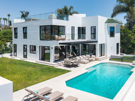 Villa en Bel Air, Estepona en venta