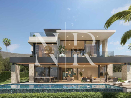 Villa for sale under construction in Los Monteros Playa, with sea views
