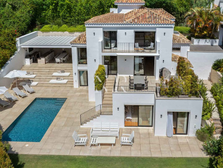 Villa en Los Naranjos Hill Club, Marbella, en venta