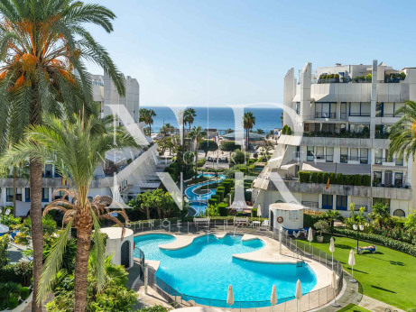Penthouse à vendre à Marbella House avec vue sur la mer