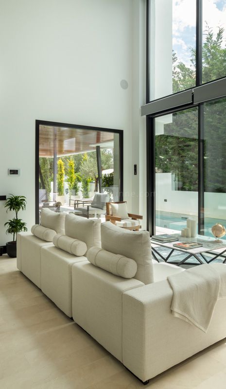 Villa Cypress: Nueva Villa Moderna en Casablanca, Milla de Oro de Marbella