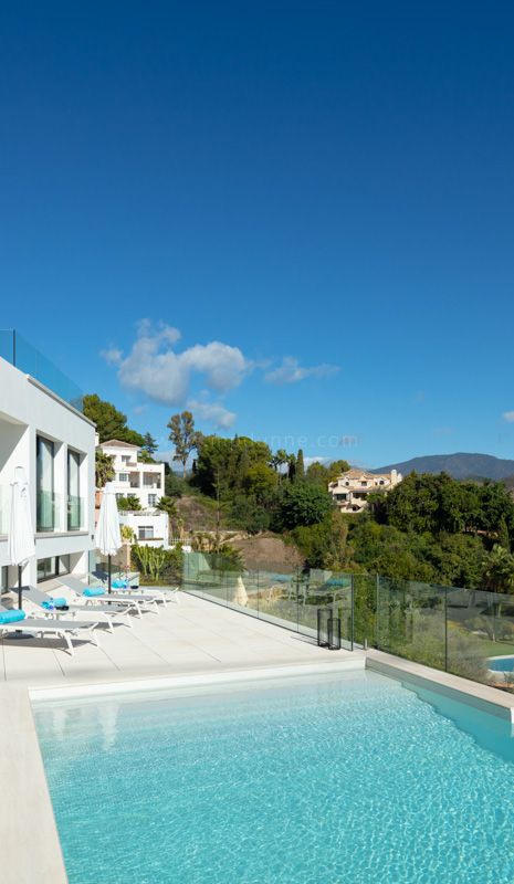 Villa Casa Vistas mit Panoramablick auf das Meer in La Quinta, Benahavís