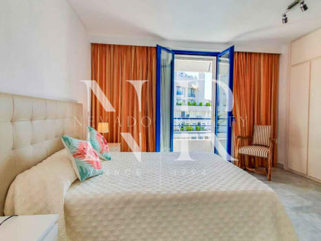Apartamento con vistas al mar al lado de la playa en Marbella centro en venta,