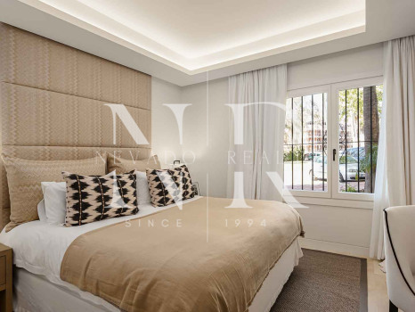 Apartamento completamente renovado en Marina Puente Romano en venta
