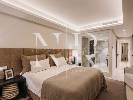 Apartamento completamente renovado en Marina Puente Romano en venta
