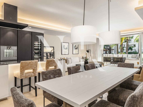 Apartamento completamente renovado en Marina Puente Romano en venta
