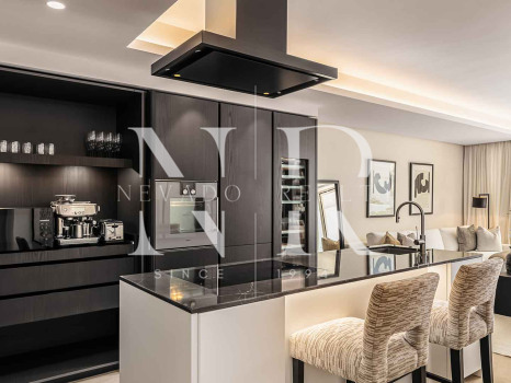 Apartamento completamente renovado en Marina Puente Romano en venta