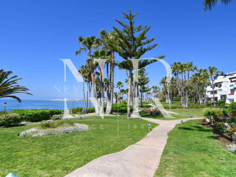 Apartamento completamente renovado en Marina Puente Romano en venta