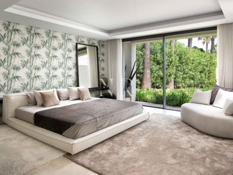 Villa en Urbanización Marbesa completamente renovada muy cerca de la playa en venta