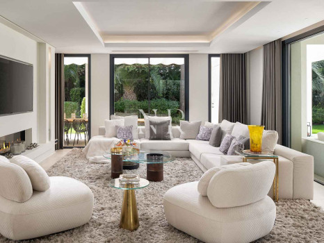 Villa en Urbanización Marbesa completamente renovada muy cerca de la playa en venta