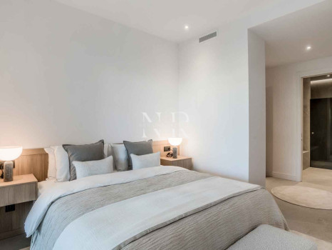 Completely renovated ground floor flat in Altos Reales for sale