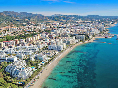 Commercial Premises in Marbella Centro on the seafront for sale