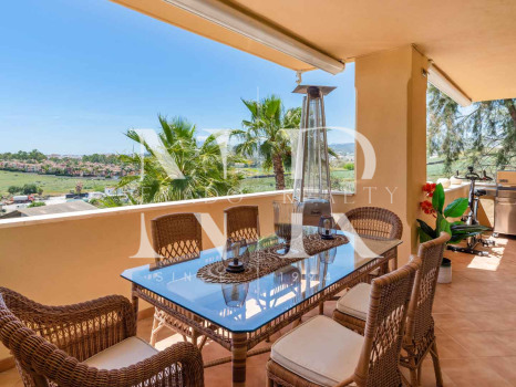 Appartement dans l'urbanisation Cumbres del Rodeo avec vue sur la mer à vendre