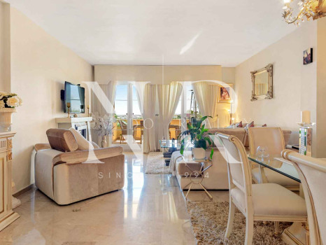Appartement dans l'urbanisation Cumbres del Rodeo avec vue sur la mer à vendre