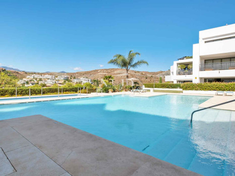 Ático en Los Flamingos Golf con vistas panorámicas al golf y al mar en venta
