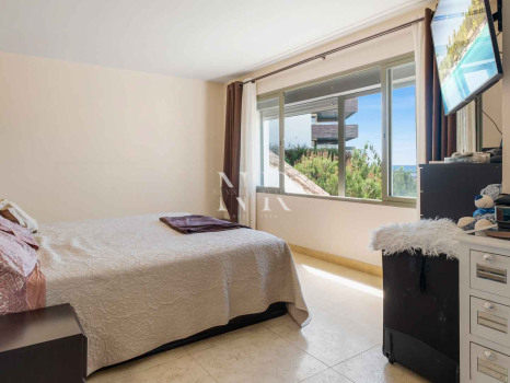 Ático en Los Flamingos Golf con vistas panorámicas al golf y al mar en venta