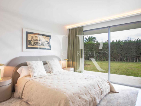 Villa in Nagueles with sea views for sale