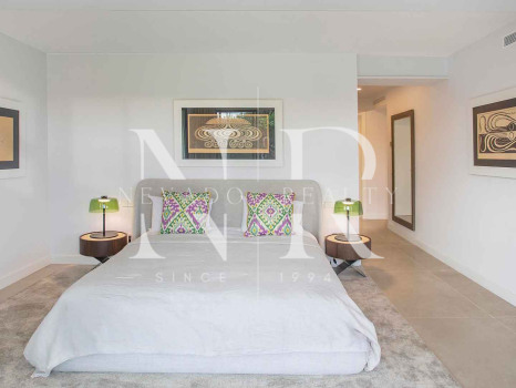 Villa in Nagueles with sea views for sale