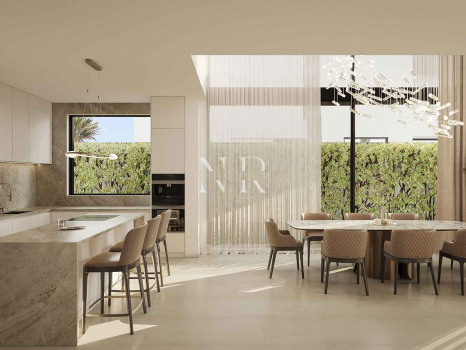 Villa de bord de mer en construction à Marbella Est à vendre