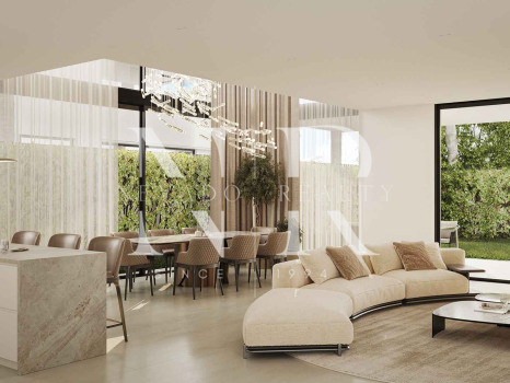 Villa en construcción en Marbella Este junto a la playa en venta