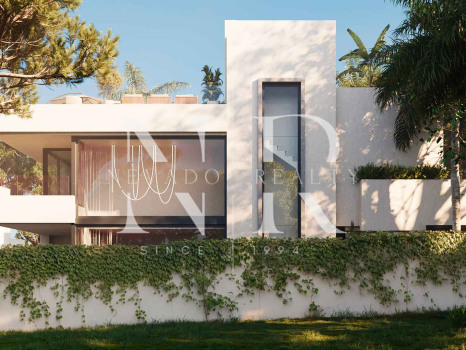 Villa en construcción en Marbella Este junto a la playa en venta