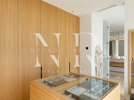 Villa en Las Brisas en primera línea de golf con vistas panorámicas en venta