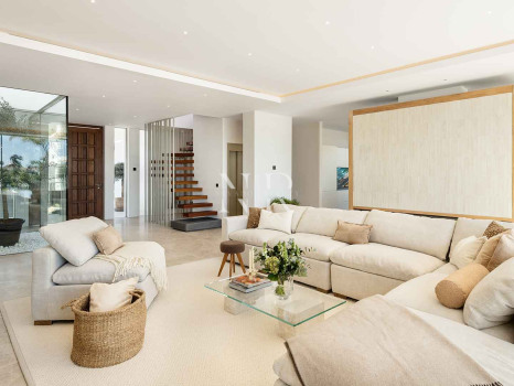 Villa en Las Brisas en primera línea de golf con vistas panorámicas en venta
