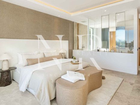 Villa en Las Brisas en primera línea de golf con vistas panorámicas en venta