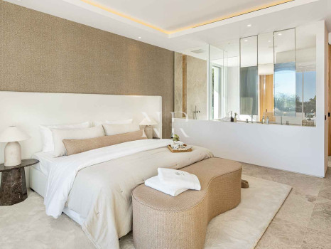 Villa en Las Brisas en primera línea de golf con vistas panorámicas en venta