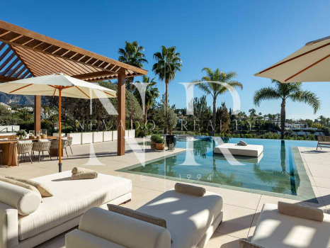 Villa en Las Brisas en primera línea de golf con vistas panorámicas en venta