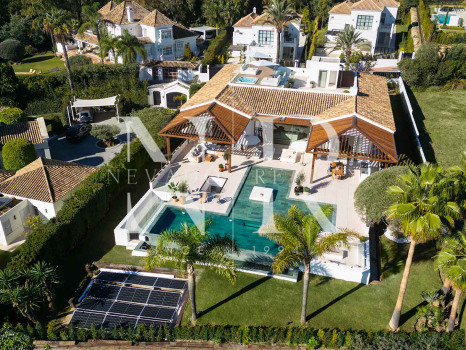 Villa en Las Brisas en primera línea de golf con vistas panorámicas en venta
